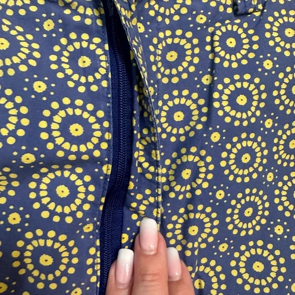 Banana Republic Shorts, Size 34 - Picture 5 of 11